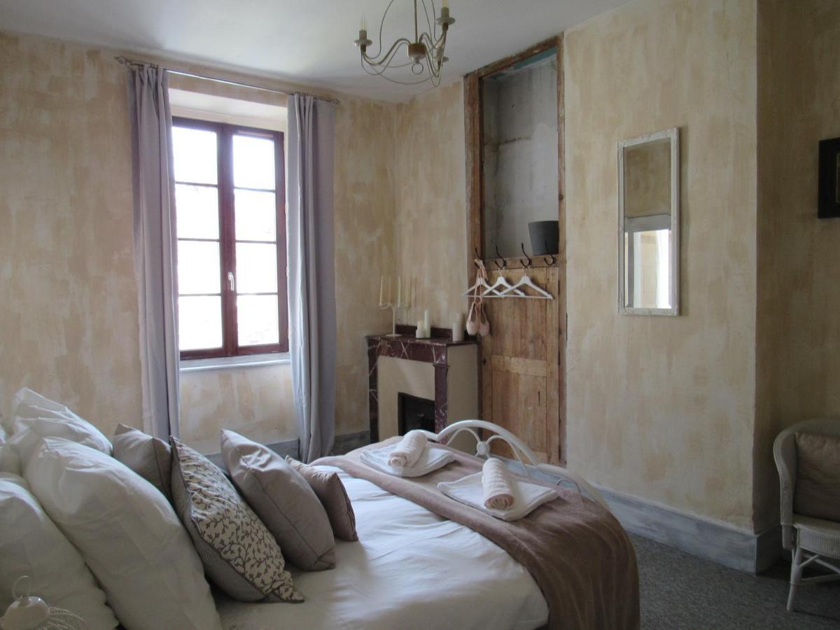 Les Deux Rives Bed and Breakfast Cierp Exteriör bild