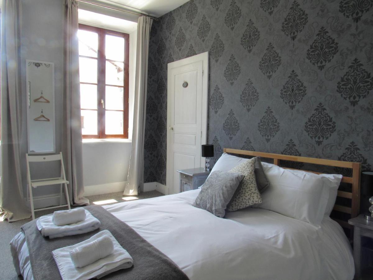 Les Deux Rives Bed and Breakfast Cierp Exteriör bild
