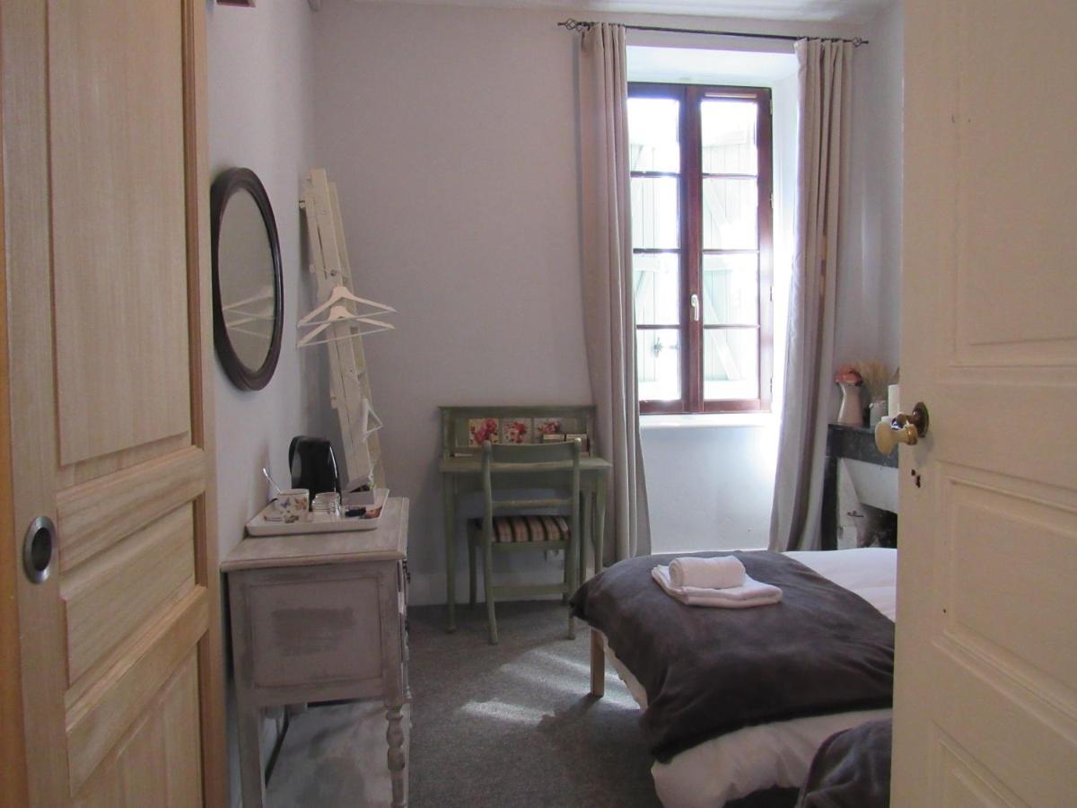 Les Deux Rives Bed and Breakfast Cierp Exteriör bild