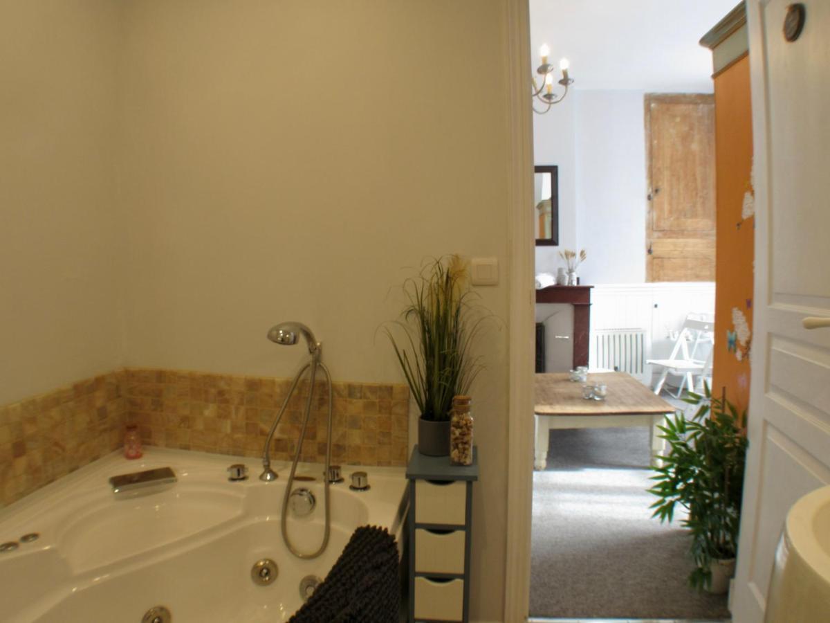 Les Deux Rives Bed and Breakfast Cierp Exteriör bild